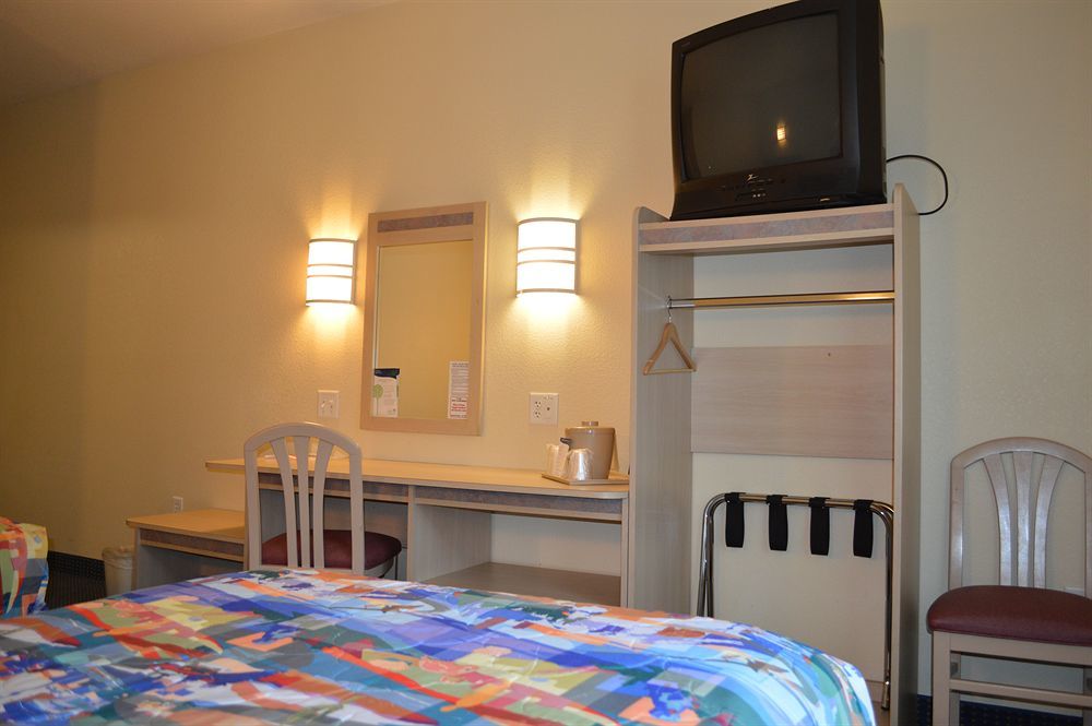 Motel 6-Anchorage, Ak - Midtown מראה חיצוני תמונה