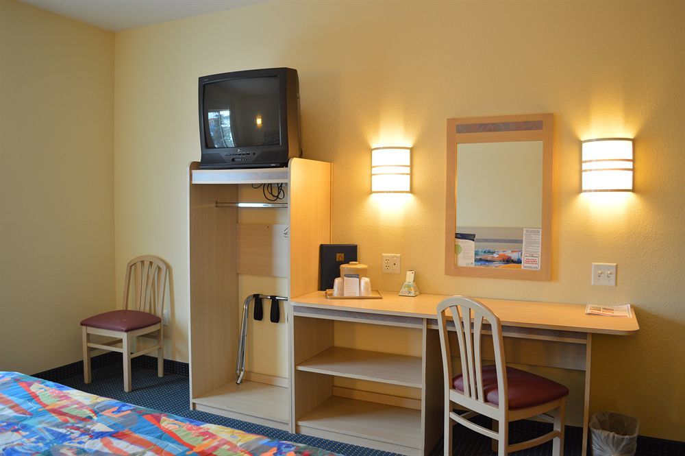 Motel 6-Anchorage, Ak - Midtown מראה חיצוני תמונה